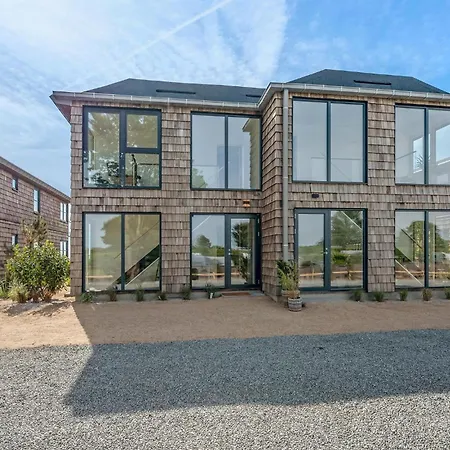 3 Bedroom In Apartment