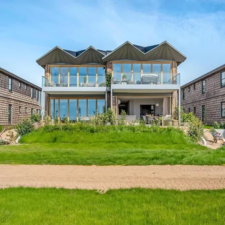 3 Bedroom In *